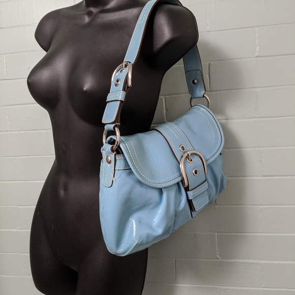 New Coach patent leather purse. Blue with buckle - Picture 4 of 16